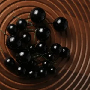 כדורים לקישוט שחור