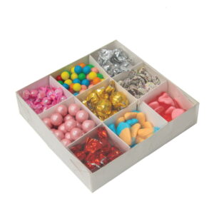 קופסת קרטון מחולקת מכסה PVC שקוף 9 תאים 23/23/5 ס"מ- לבן