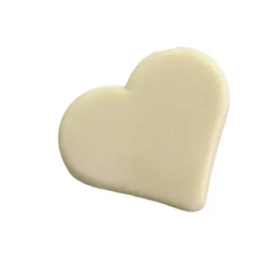 קישוט לב גדול לבן פרווה - 20 יח' בצנצנת